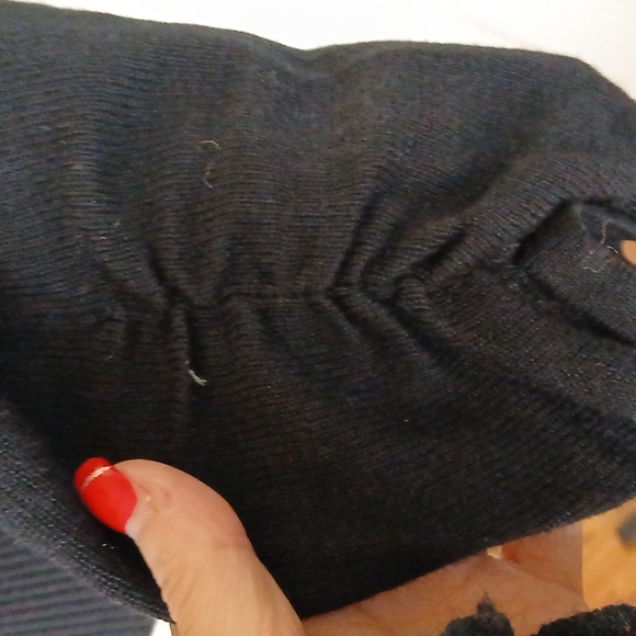 XOXO RUFFLE CARDIGAN - Picture 6 of 7